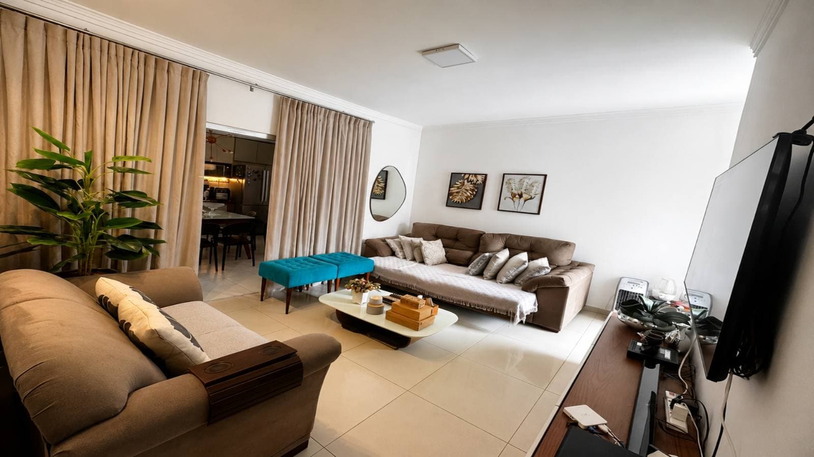 Suíte de casa à venda no bairro Jardim Imperial em Cuiabá