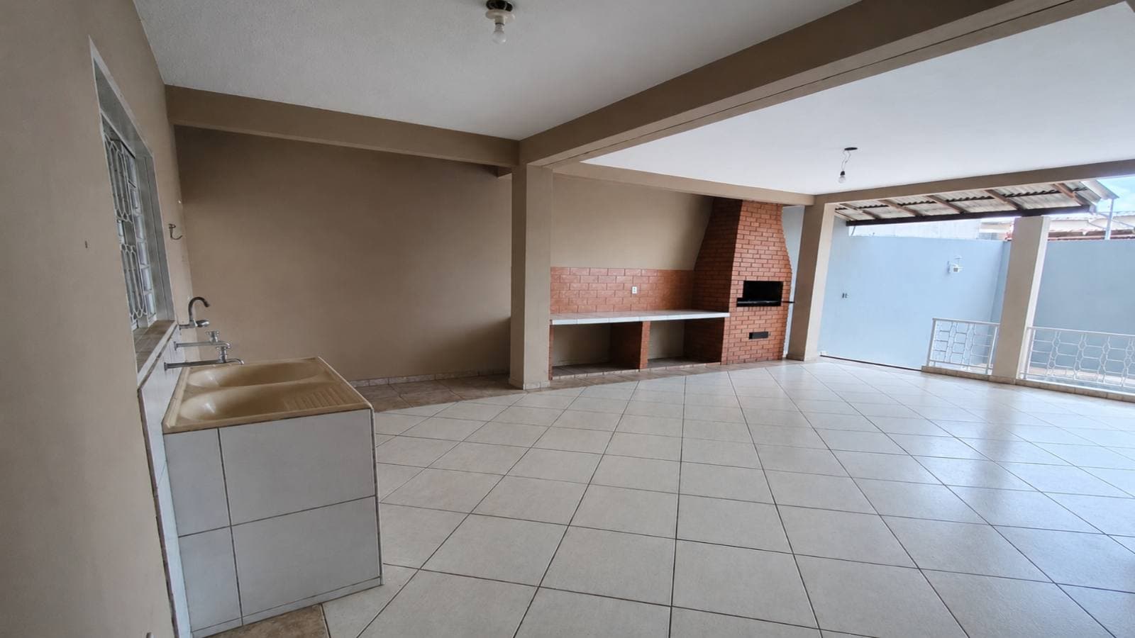 Piscina de casa à venda ou para locação no bairro Alvorada em Cuiabá