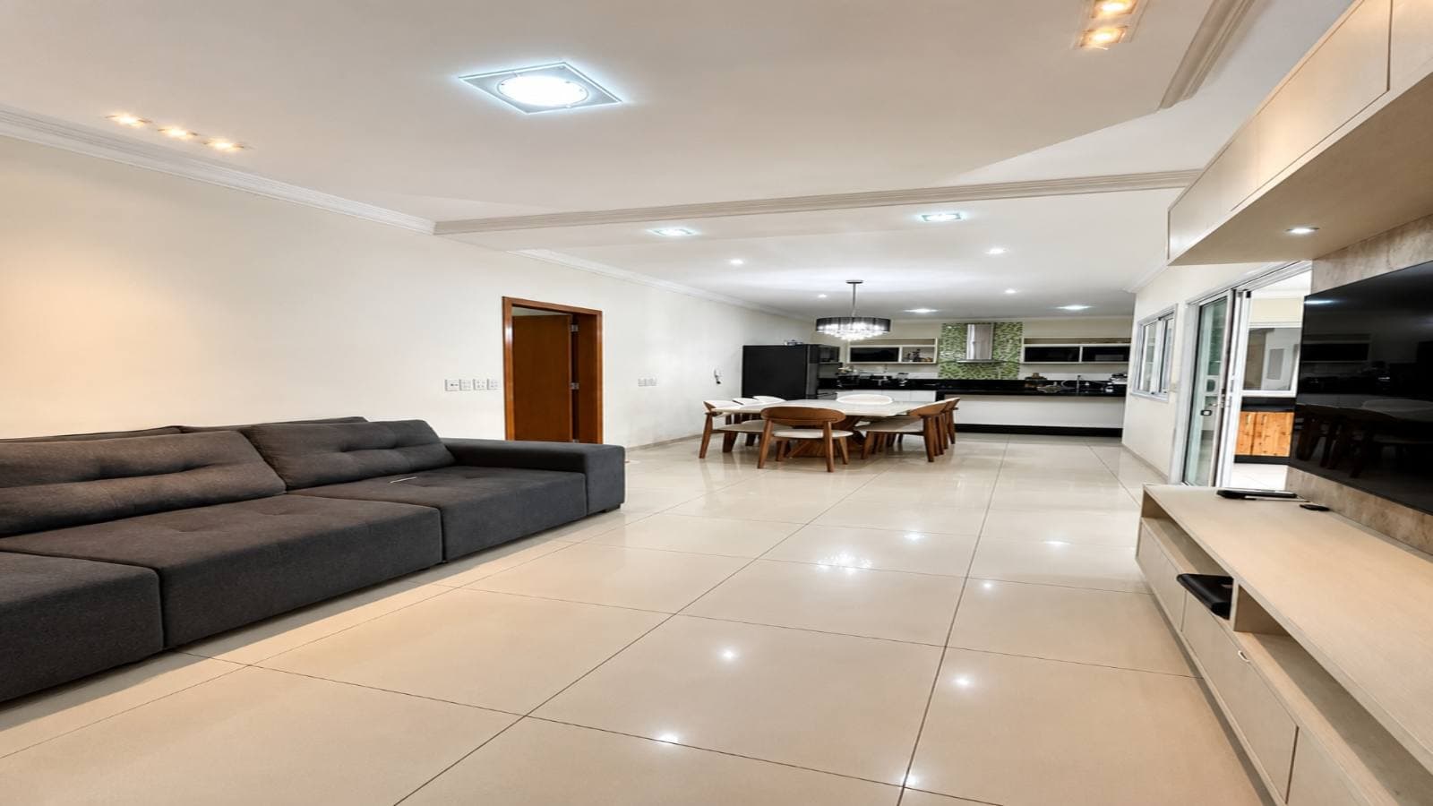 Suíte de casa à venda no bairro Morada do Ouro em Cuiabá