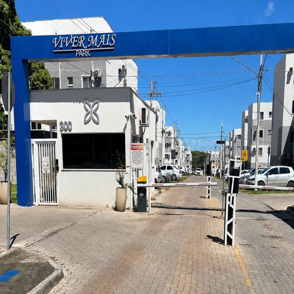 Quarto de apartamento para locação no bairro Cóxipo em Cuiabá